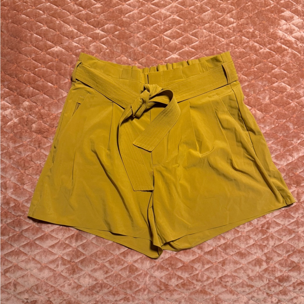 Athleta Mustard Elastic Waist Shorts 6